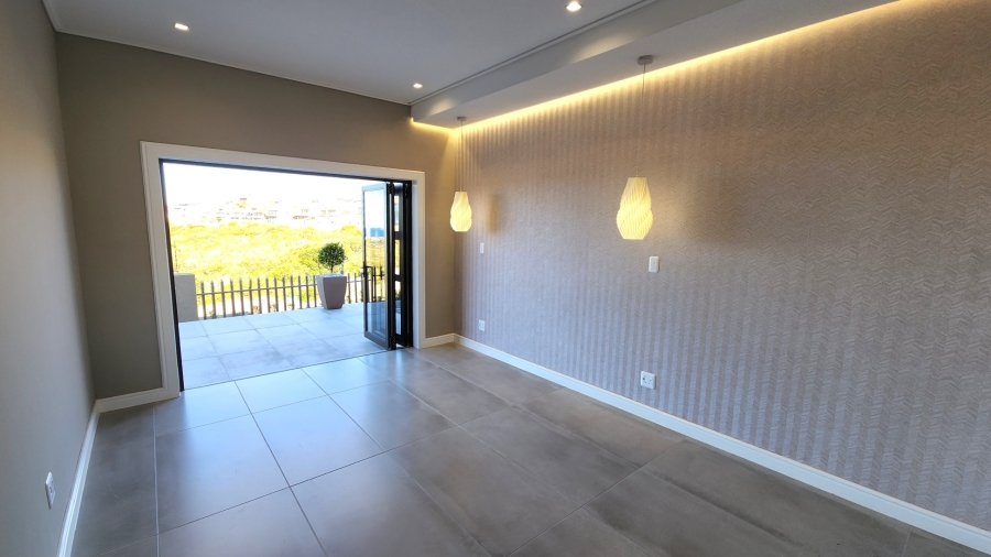 4 Bedroom Property for Sale in Seemeeu Park Western Cape